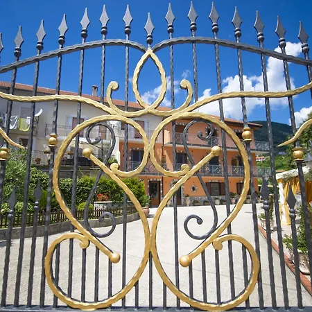 לינה וארוחת בוקר Il Girasole