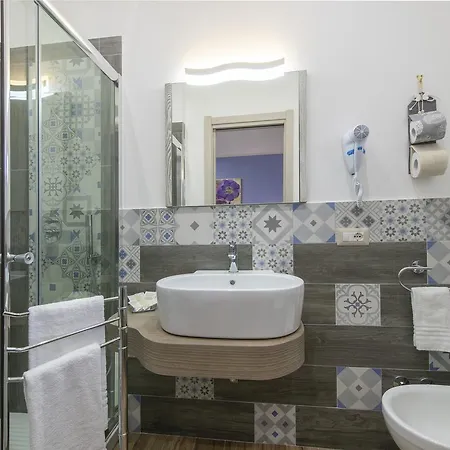 Il Girasole אג'רולה