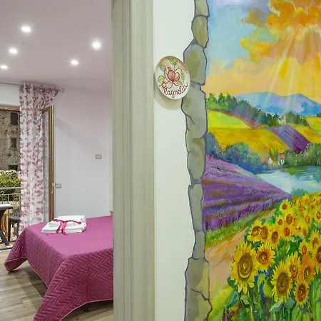 לינה וארוחת בוקר Il Girasole 4*