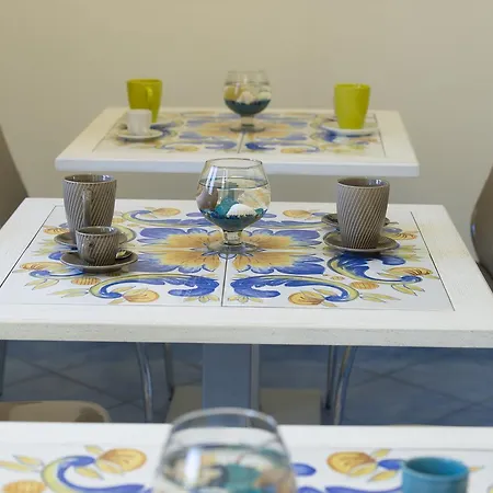 Il Girasole לינה וארוחת בוקר אג'רולה