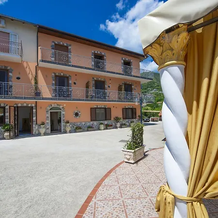 Il Girasole Отель типа 