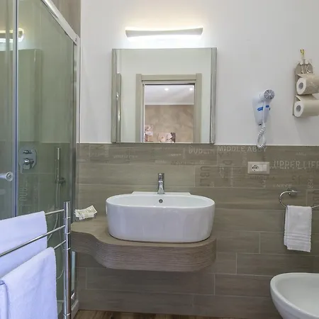 Il Girasole アジェーロラ