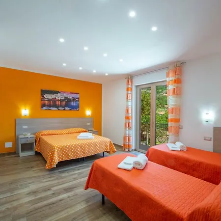 Il Girasole ベッド・アンド・ブレックファスト 4*