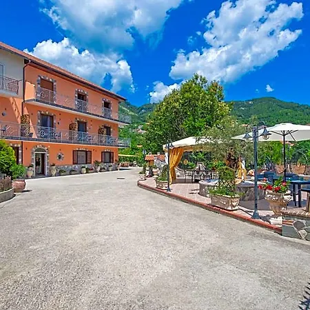 Il Girasole 4*